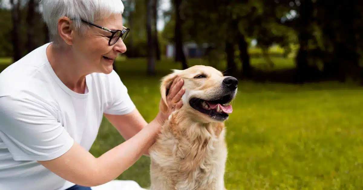Pet Therapy con il Cane: come funziona e quali sono i benefici