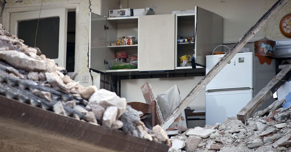 Terremoto turchia cane salvato 30 giorni sotto le macerie