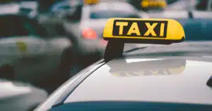 tassista rifiuta cane guida