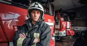 tre cani salvati dai vigili del fuoco in un incendio domestico