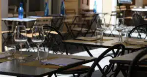 Cocaina in ristorante ai Castelli Romani: il fiuto dei cani antidroga smaschera i responsabili